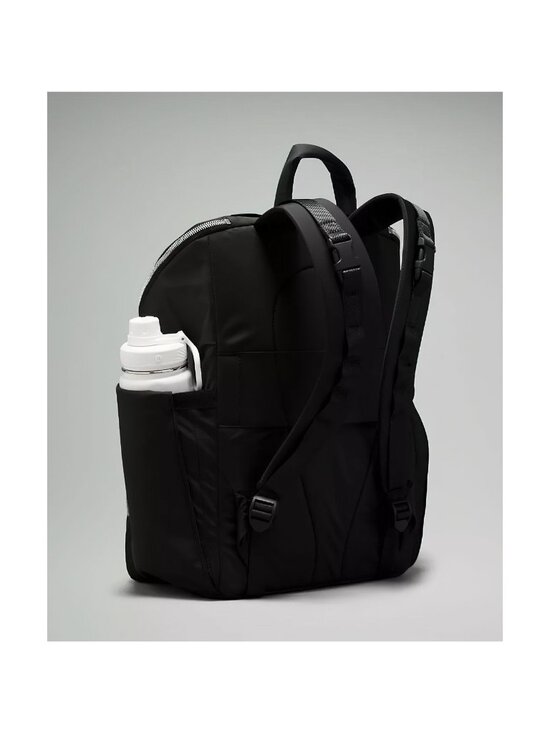 Lululemon New Parent Backpack 17L Black OS main image 7